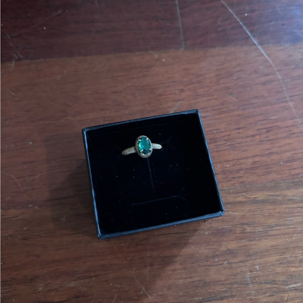 Elegant Green Stone Ring